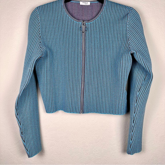 Akris Punto Womens Size 6 Crop Bolero Cardigan Full Zip Blue Red White Pattern - Picture 2 of 5